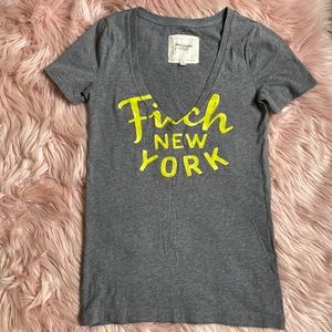 Abercrombie & Fitch | V Neck Tee W/Neon Writing Sz S